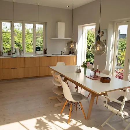 Charming House With Beautiful Garden In Copenhagen Villa Søborg