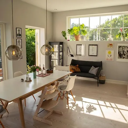 Charming House With Beautiful Garden In Copenhagen