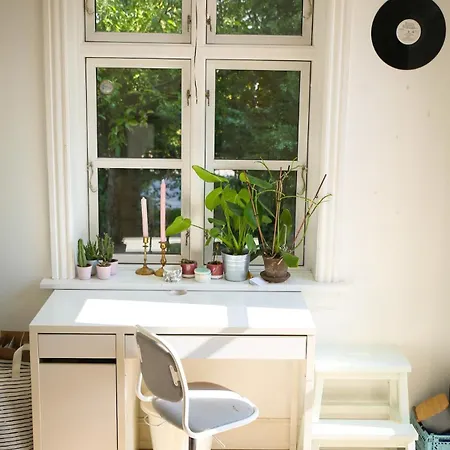 Villa Charming House With Beautiful Garden In Copenhagen