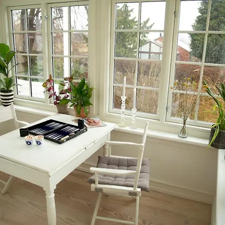 Charming House With Beautiful Garden In Copenhagen *
